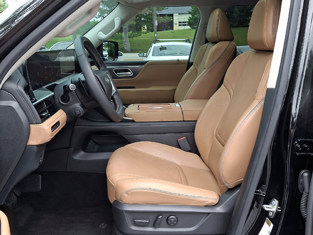 Used 2025 INFINITI QX80 Luxe AWD/4WD image 14