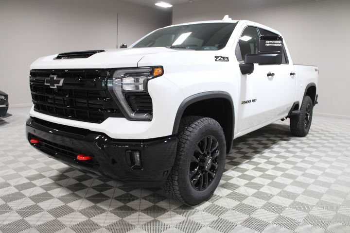 New 2026 Chevrolet Silverado 2500 LTZ w/ Trail Boss Package AWD/4WD image 8