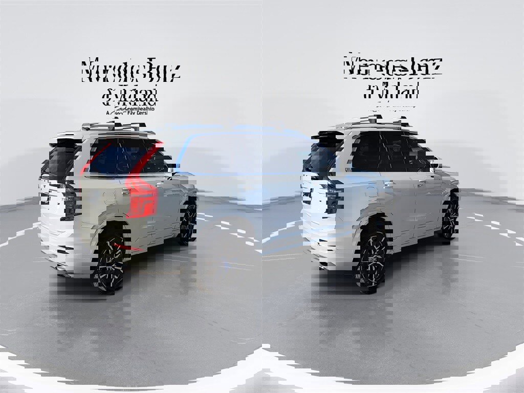 Used 2020 Volvo XC90 T5 Momentum w/ Protection Package image 8