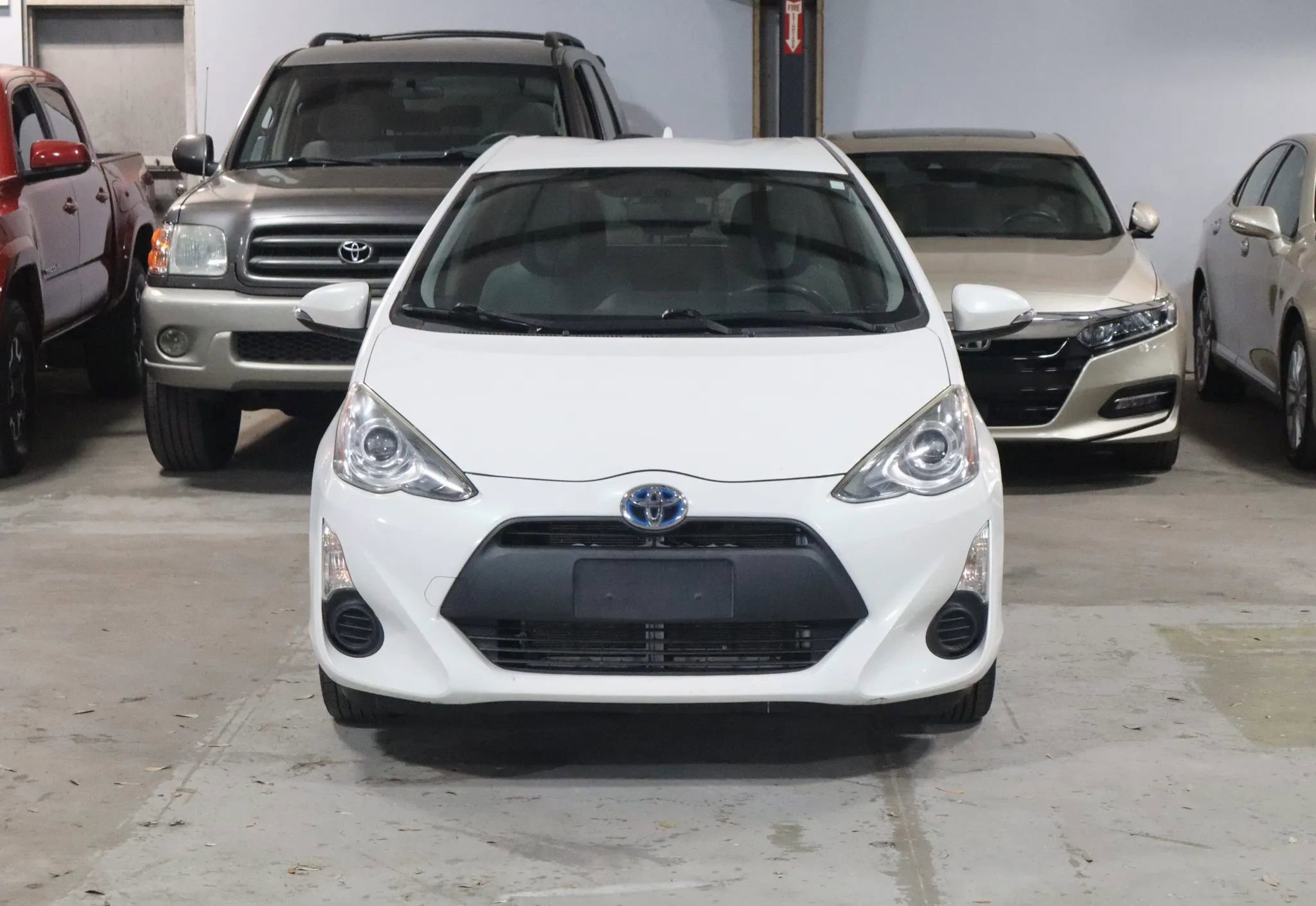 Used 2015 Toyota Prius C One image 2
