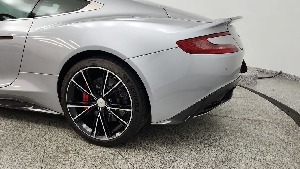 Used 2014 Aston Martin Vanquish Coupe RWD image 52