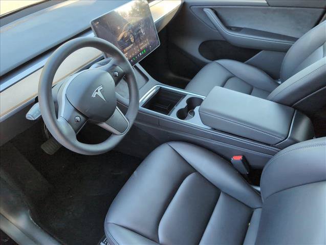 Used 2024 Tesla Model Y Long Range AWD/4WD image 8