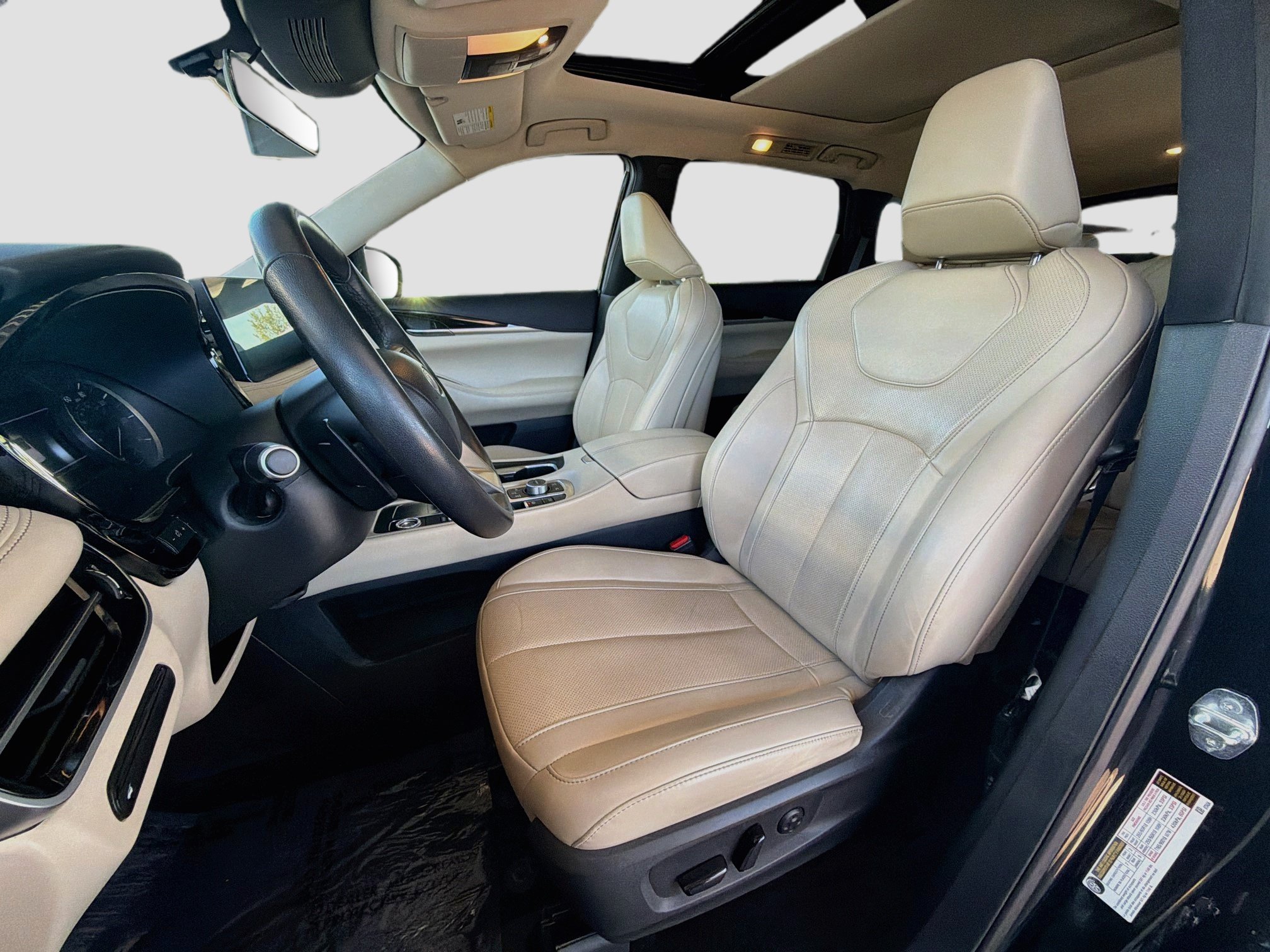 Used 2023 INFINITI QX60 Pure AWD/4WD image 13