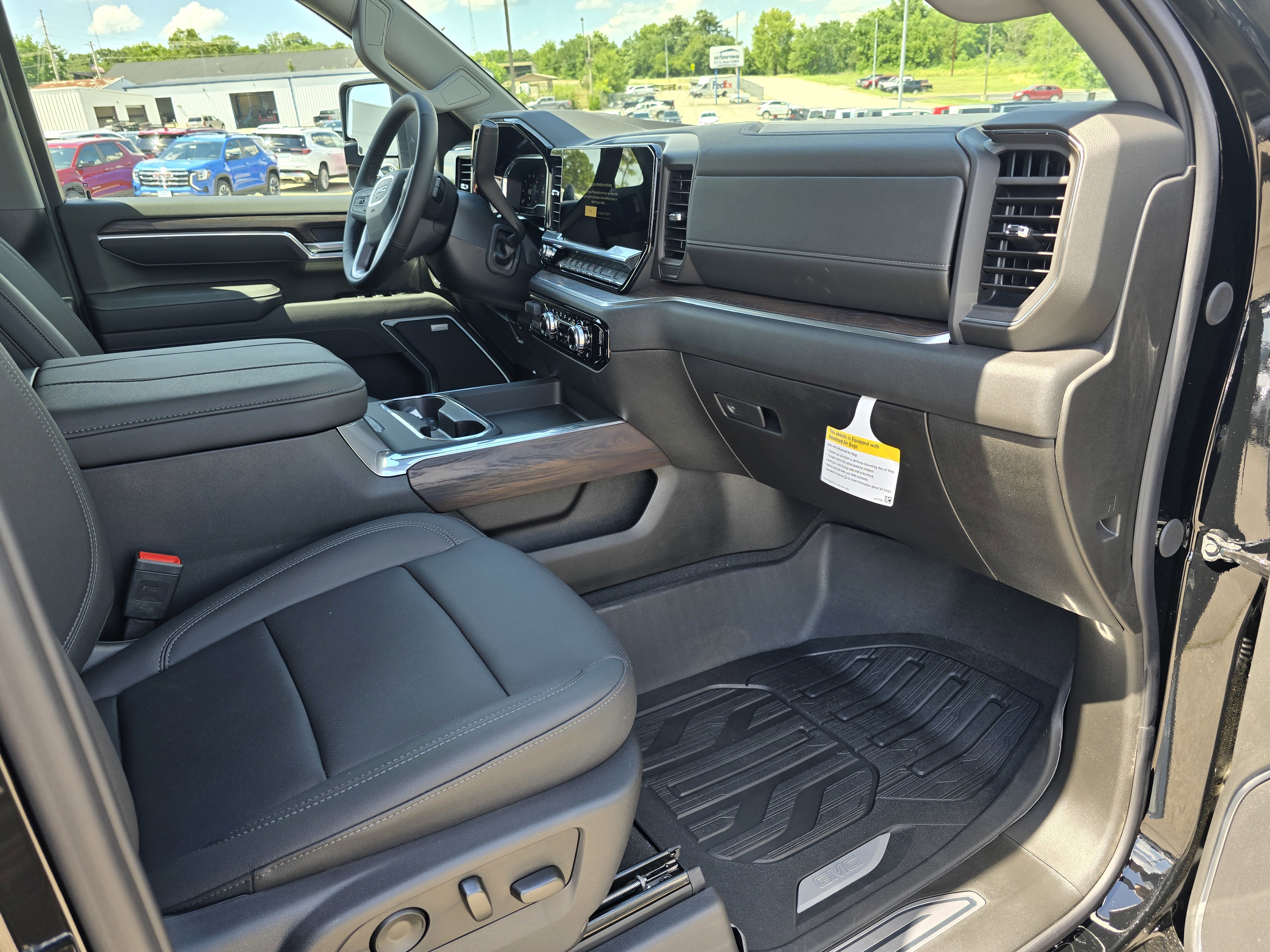 New 2025 GMC Sierra 2500 SLT w/ SLT Convenience Package image 19