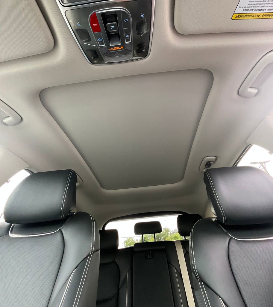 Used 2026 Genesis Electrified GV70 image 45