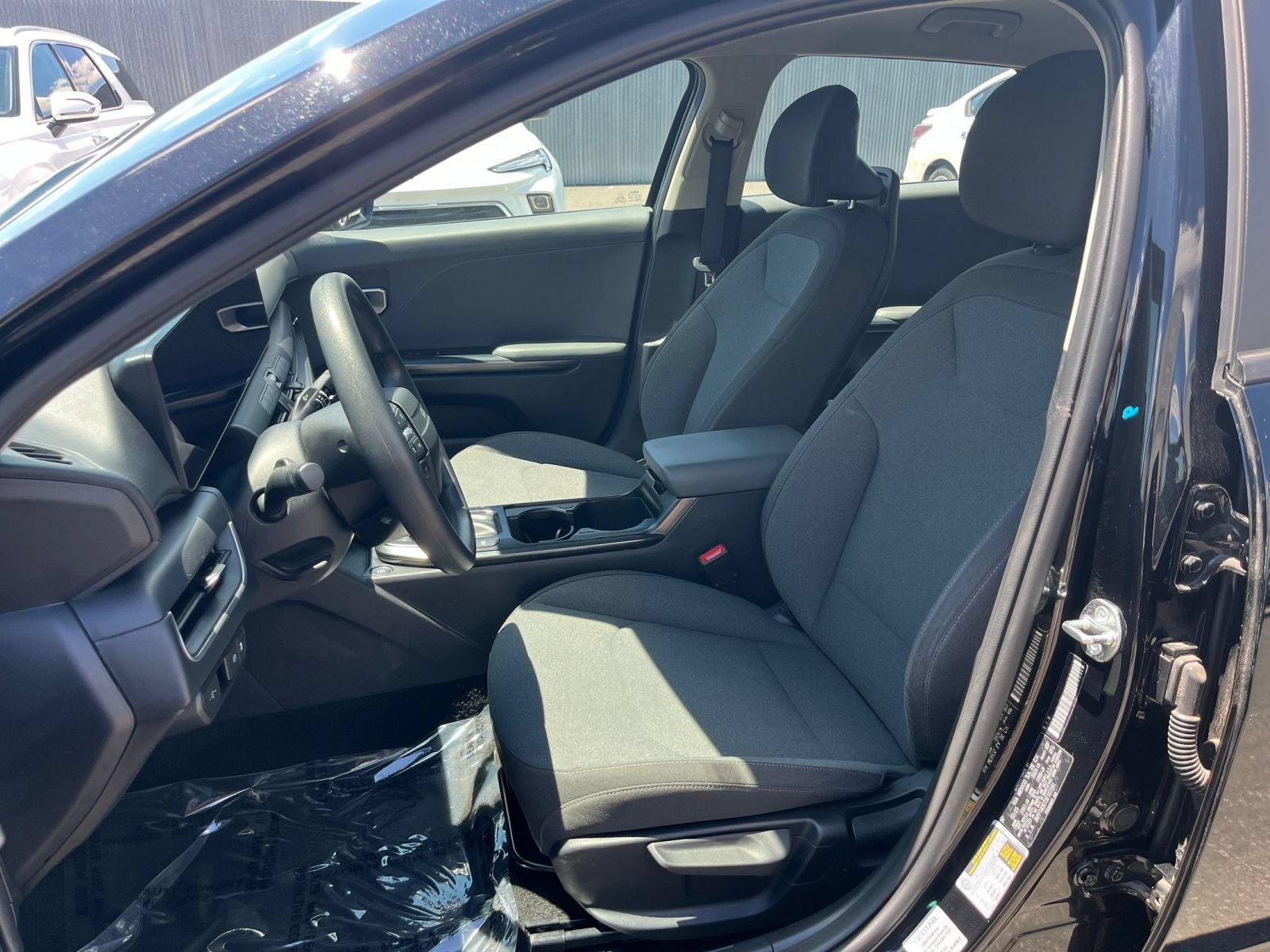 Used 2025 Kia K4 FWD image 36
