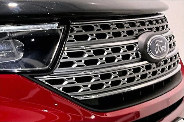 Used 2020 Ford Explorer Limited AWD/4WD image 39