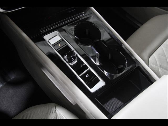 Certified 2024 Volkswagen Atlas SEL Premium R-Line image 17