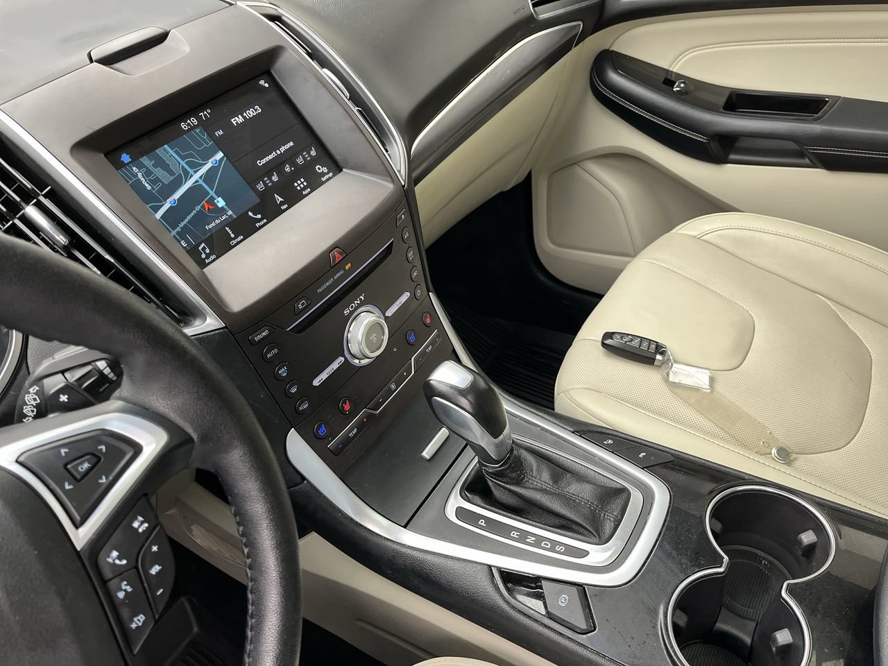 Used 2018 Ford Edge Titanium w/ Equipment Group 302A AWD/4WD image 18