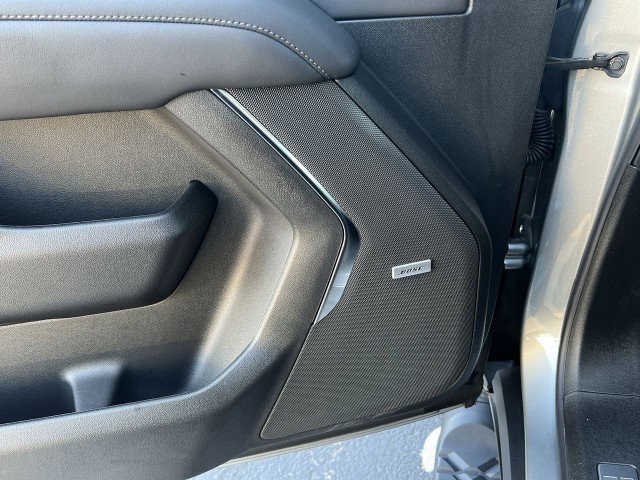 Used 2025 Chevrolet Tahoe Z71 w/ Comfort Package image 25