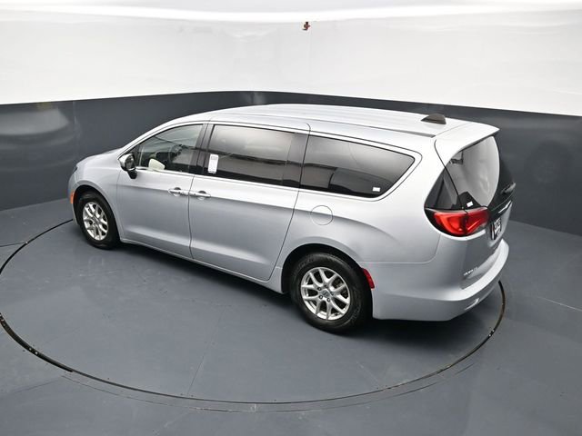 Used 2023 Chrysler Voyager LX FWD image 37