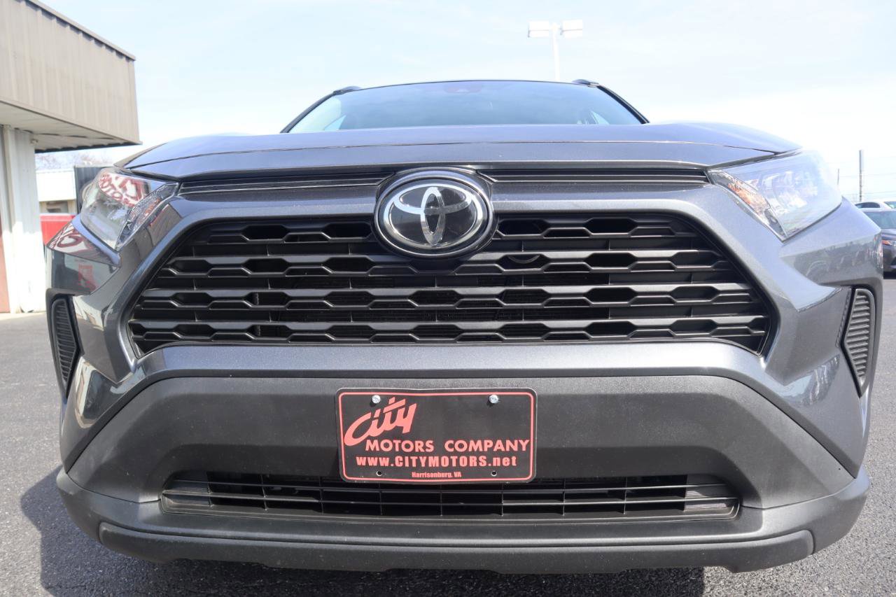 Used 2019 Toyota RAV4 LE w/ All Weather Liner Package AWD/4WD image 31