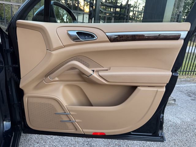 Used 2015 Porsche Cayenne Diesel image 23