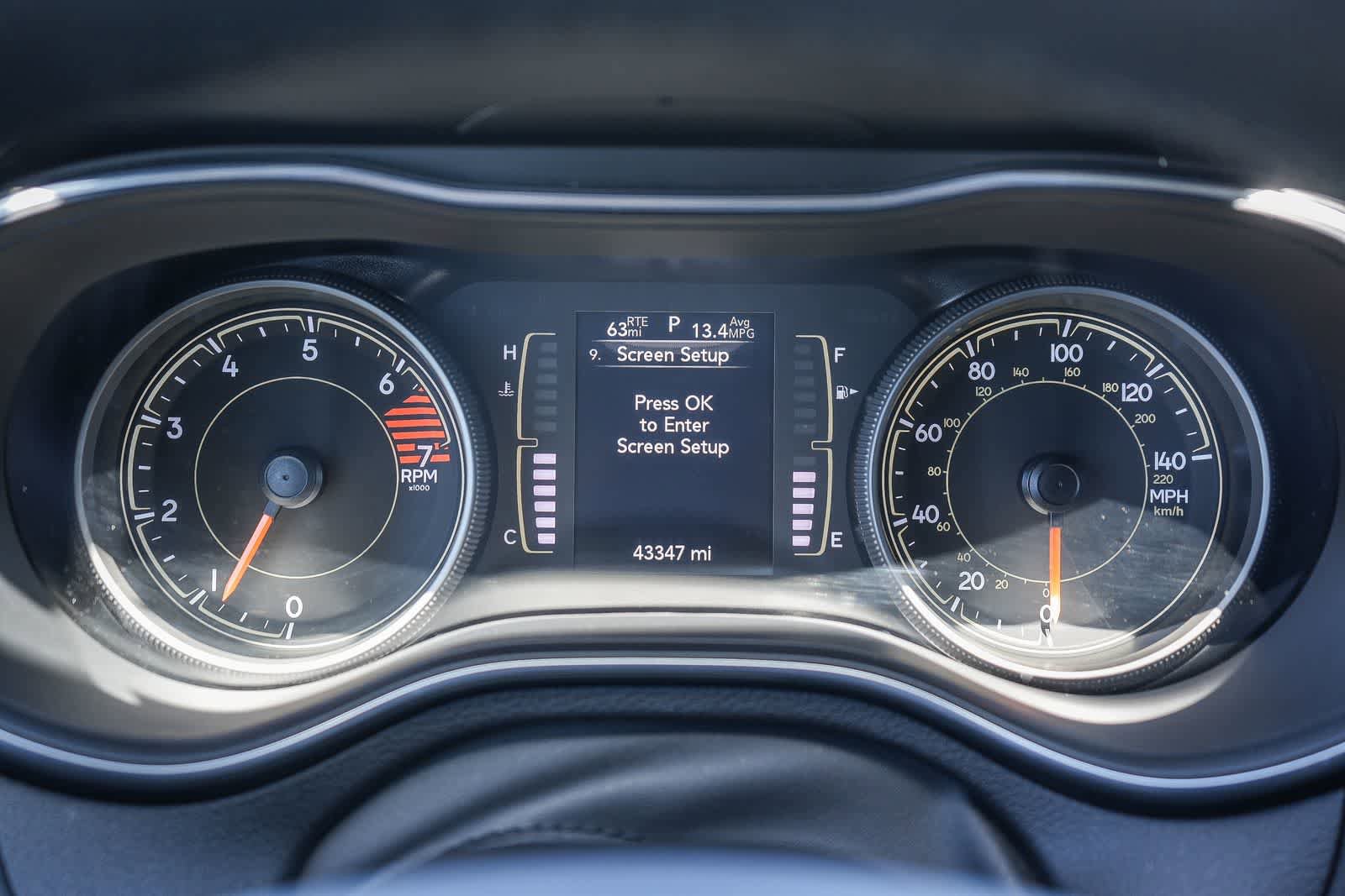 Used 2021 Jeep Cherokee Latitude Plus FWD image 23