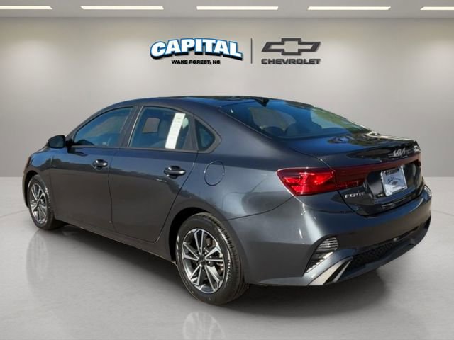 Used 2023 Kia Forte LXS image 3