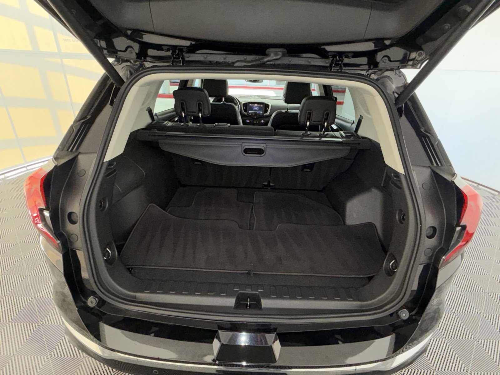 Used 2020 GMC Terrain Denali w/ Denali Premium Package image 26