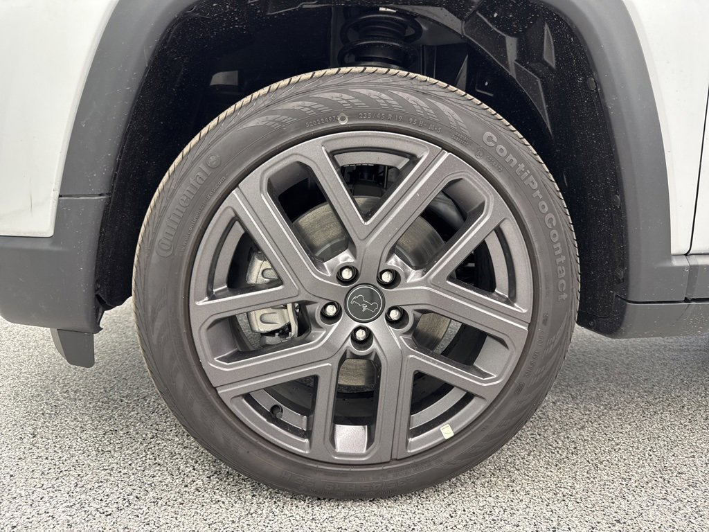 New 2025 Jeep Compass Limited w/ Sun & Sound Group image 11