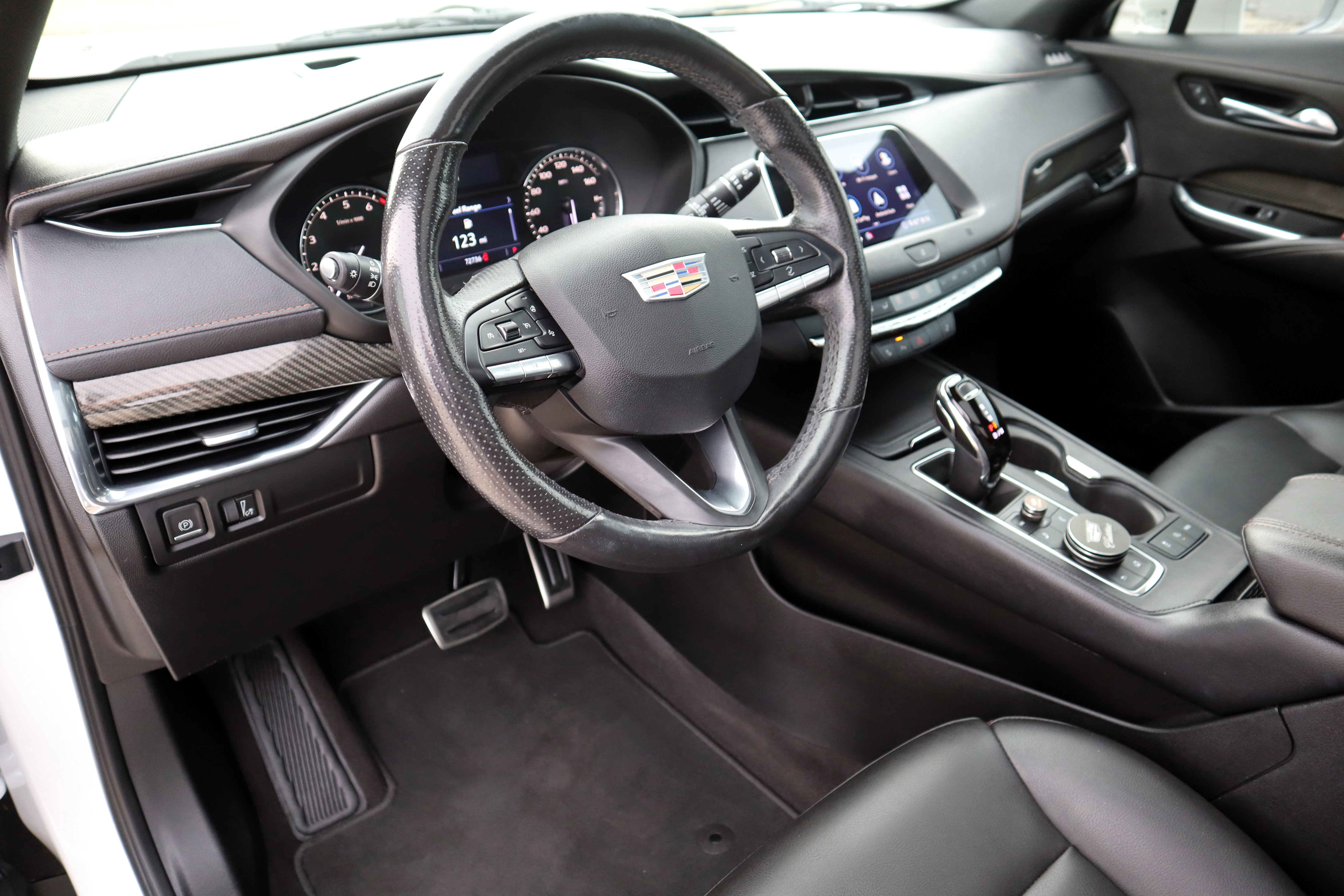 Used 2020 Cadillac XT4 Sport w/ Cold Weather Package image 25