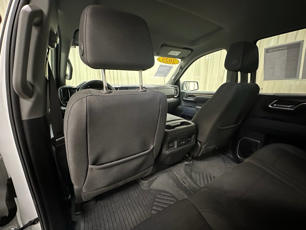 Used 2025 Chevrolet Silverado 1500 LT image 25