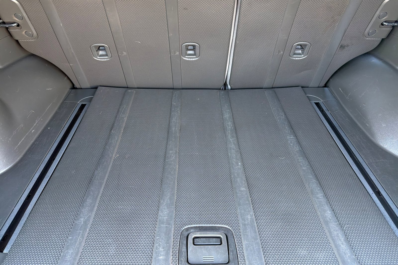 Used 2013 Nissan Xterra S AWD/4WD image 12
