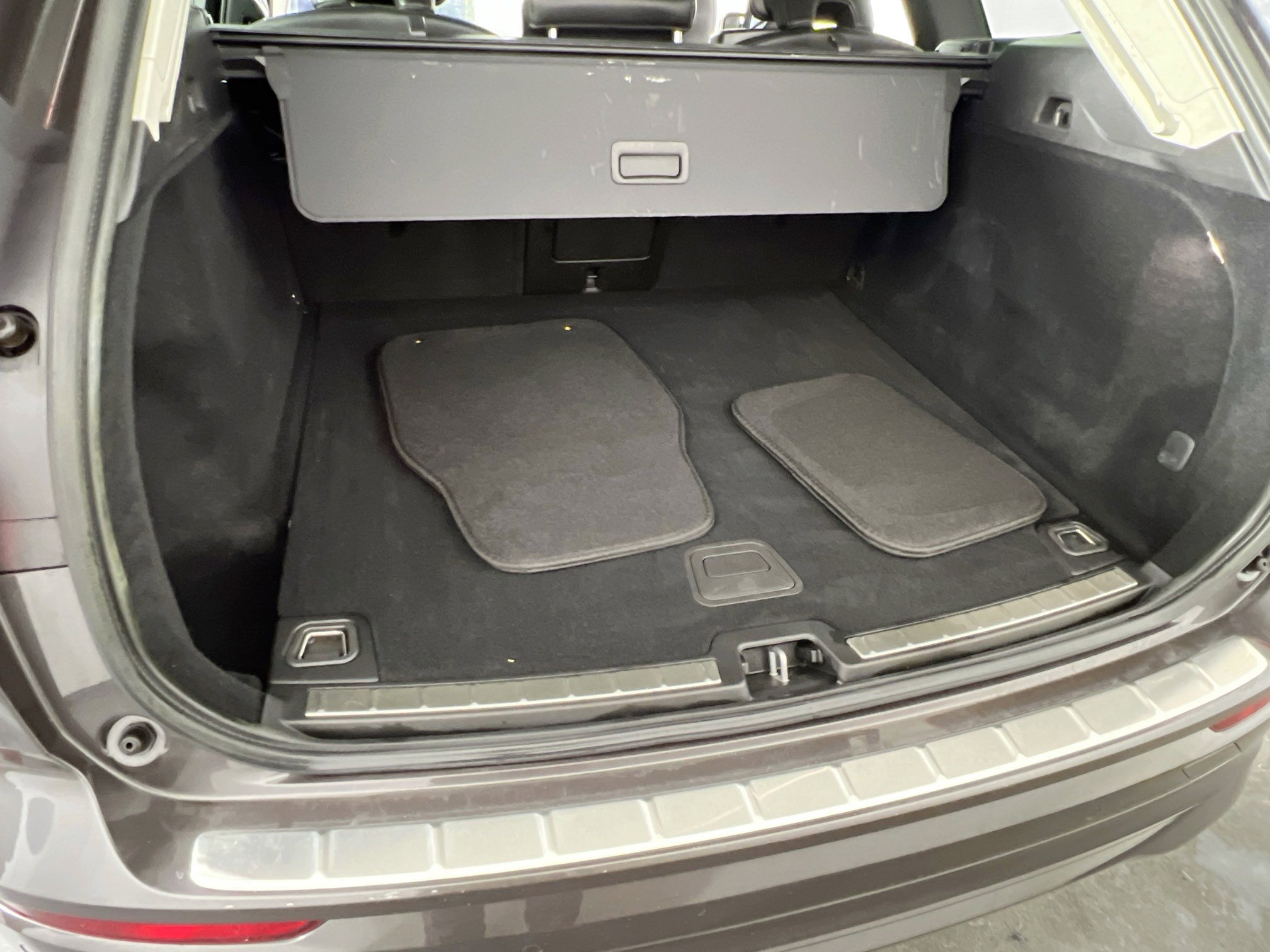 Used 2023 Volvo XC60 B5 Core w/ Protection Package Premier image 25