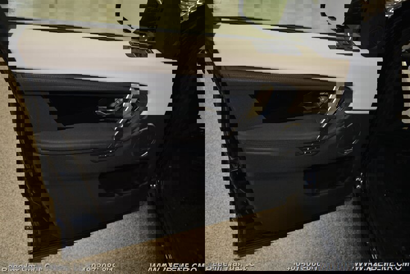 Used 2021 Land Rover Discovery Sport SE R-Dynamic image 37