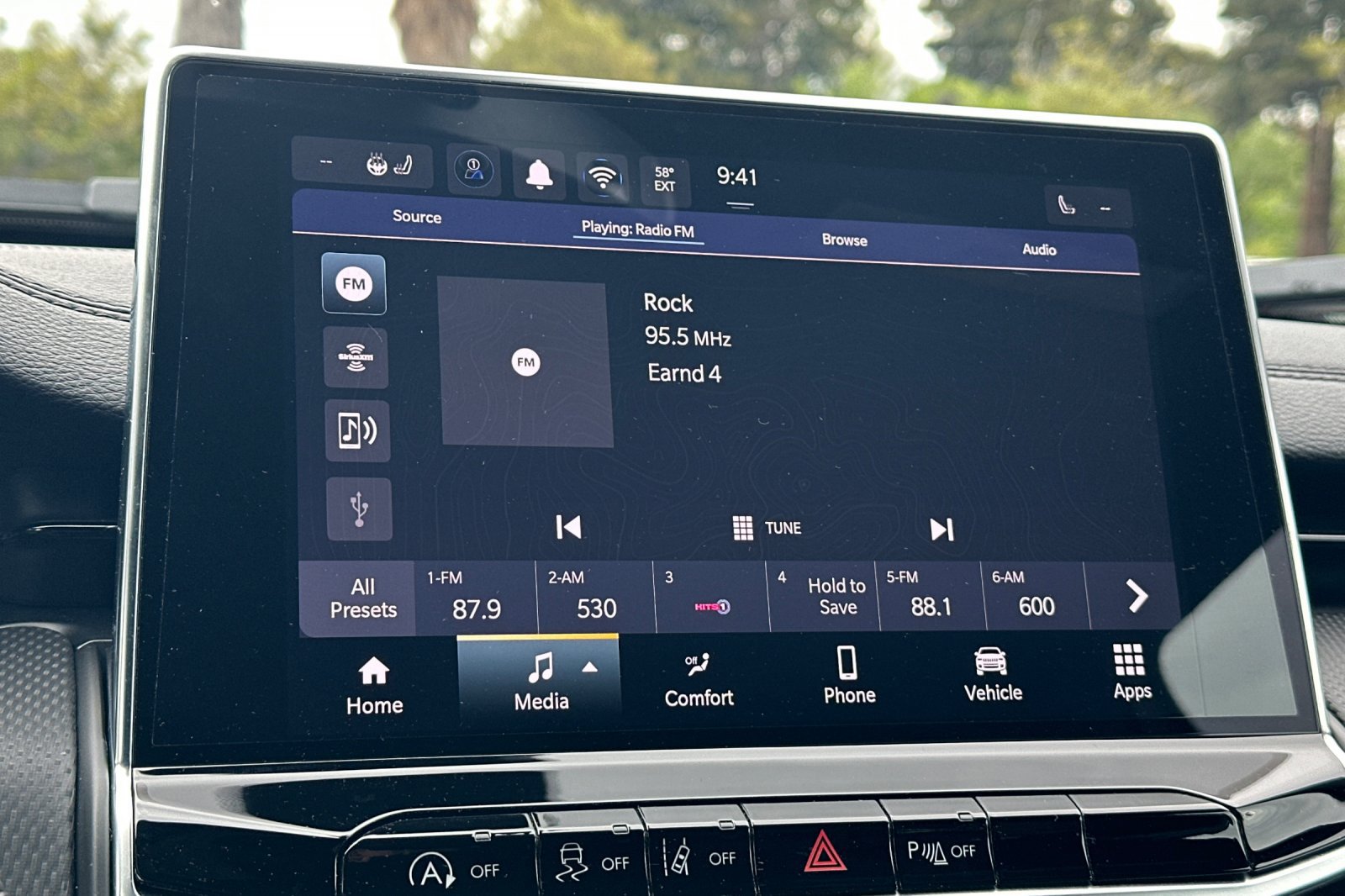 New 2026 Jeep Compass Limited AWD/4WD image 17