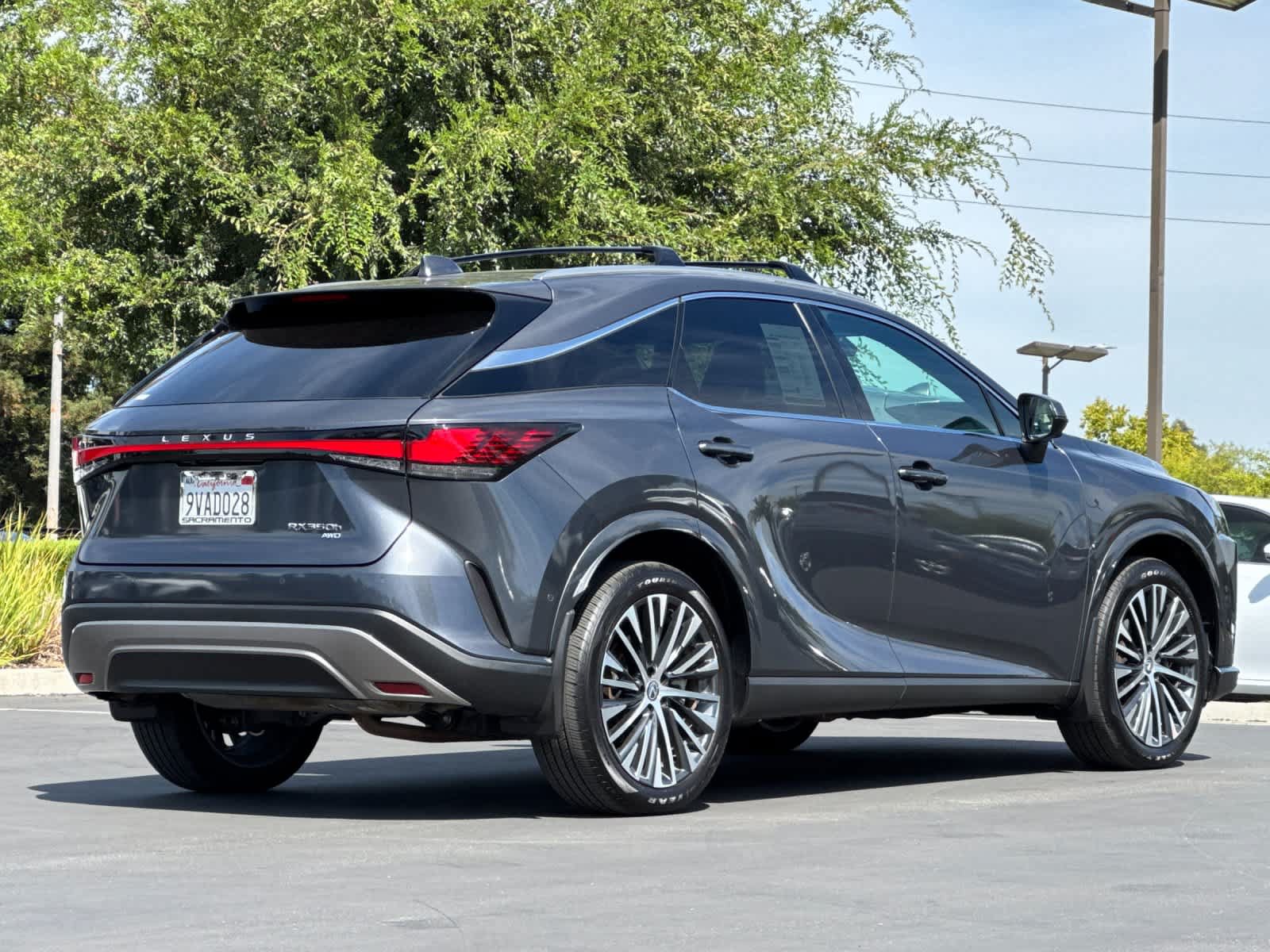 Certified 2025 Lexus RX 350 AWD/4WD image 2