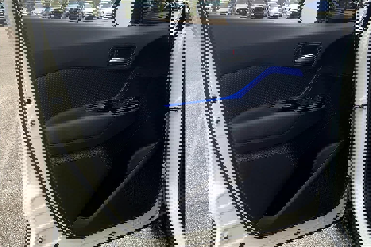 Used 2021 Toyota C-HR XLE image 21