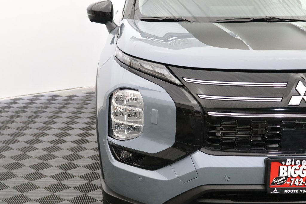 Used 2026 Mitsubishi Outlander AWD image 10
