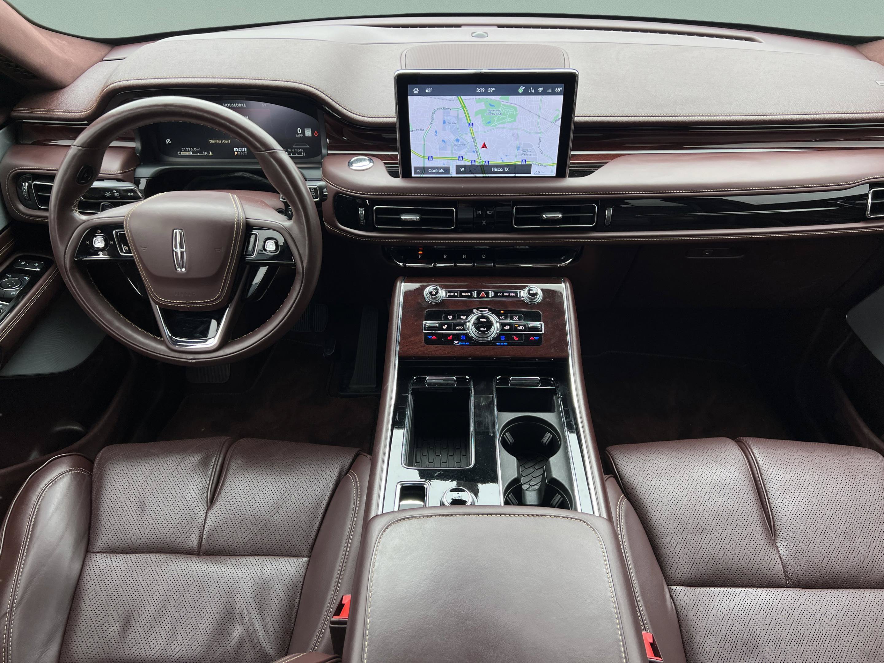 Certified 2024 Lincoln Aviator Black Label w/ Class IV Trailer Tow Package AWD/4WD image 9