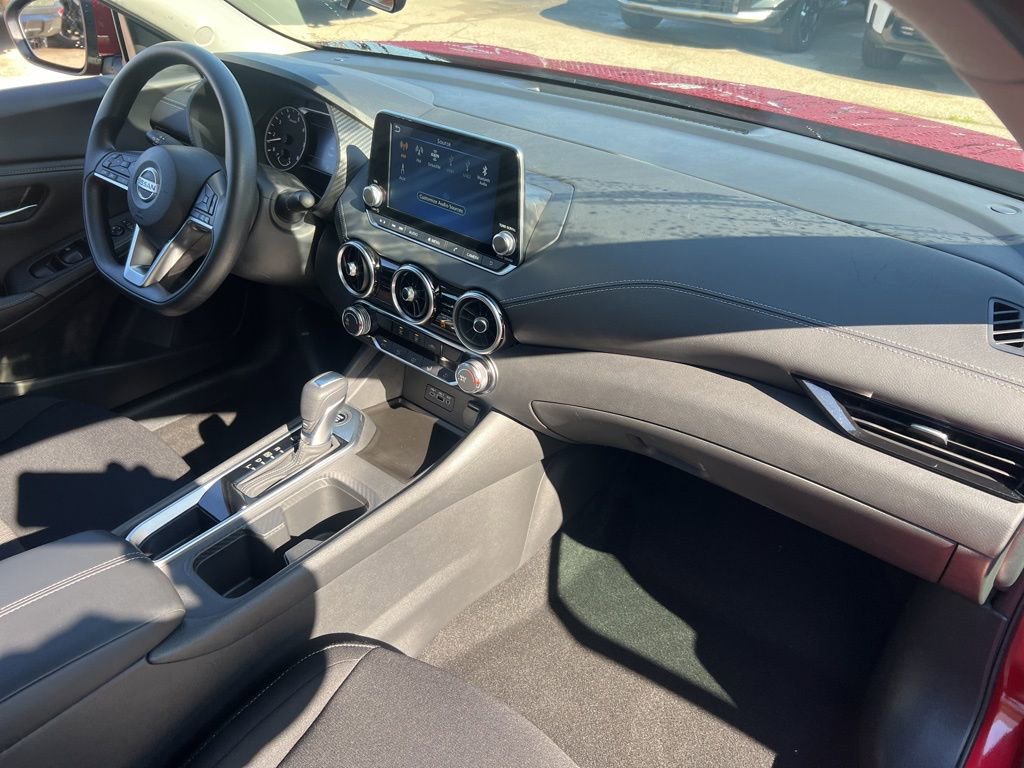 Certified 2023 Nissan Sentra SV FWD image 20