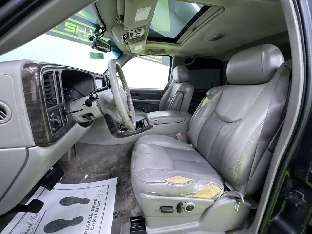 Used 2003 GMC Yukon Denali image 17