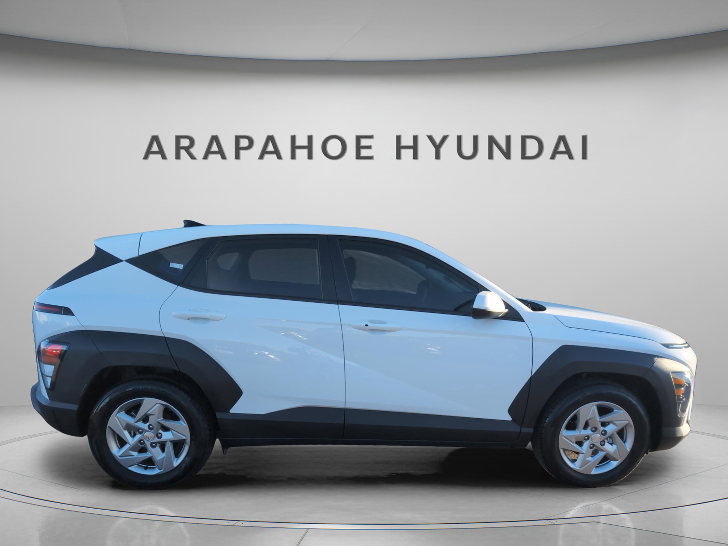 Used 2024 Hyundai Kona SE image 7
