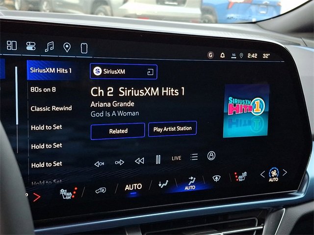 New 2026 Chevrolet Equinox EV LT image 12