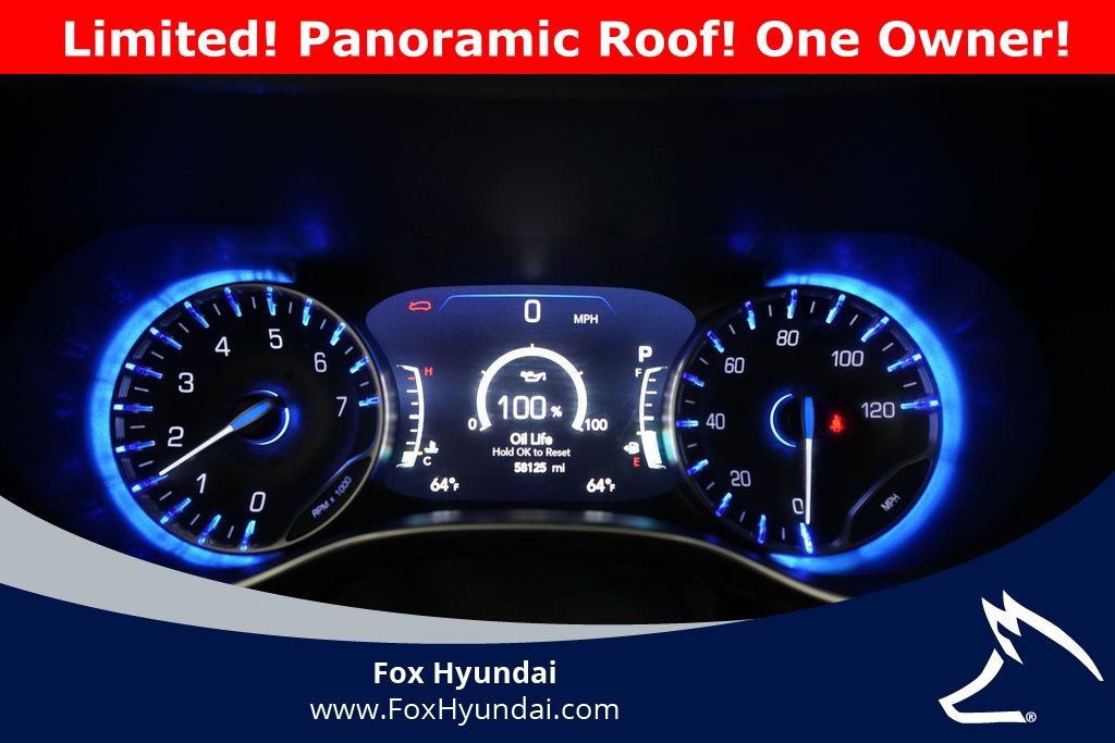 Used 2024 Chrysler Pacifica Limited image 2