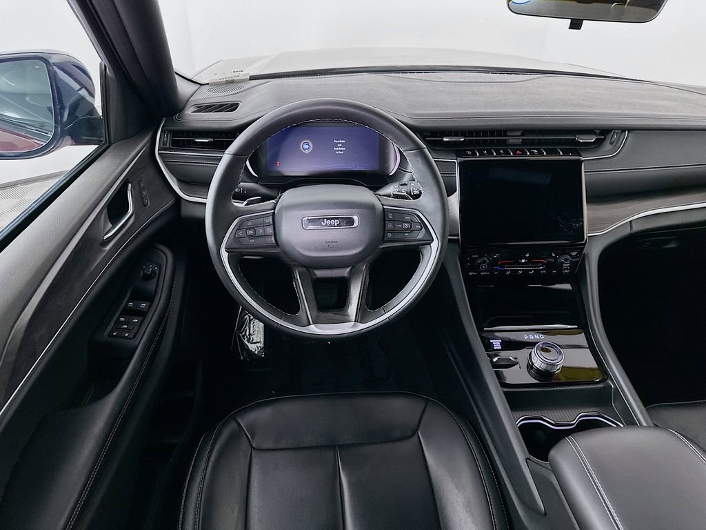 Certified 2025 Jeep Grand Cherokee L Limited image 33