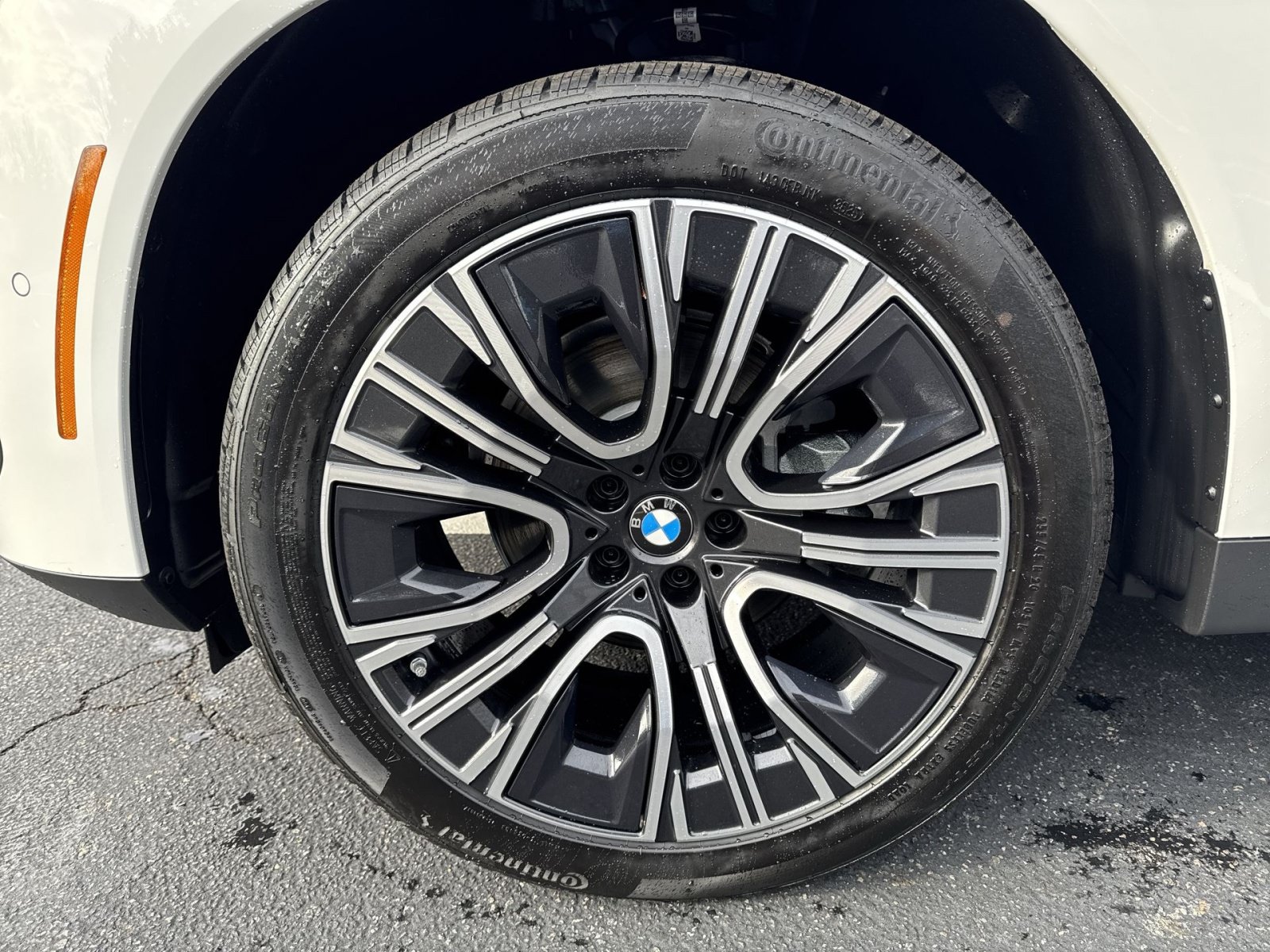 New 2026 BMW X3 xDrive30i w/ Convenience Package AWD/4WD image 7