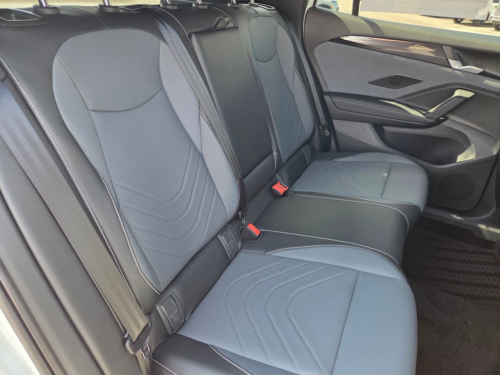 New 2026 Volkswagen Tiguan SE R-Line AWD/4WD image 19