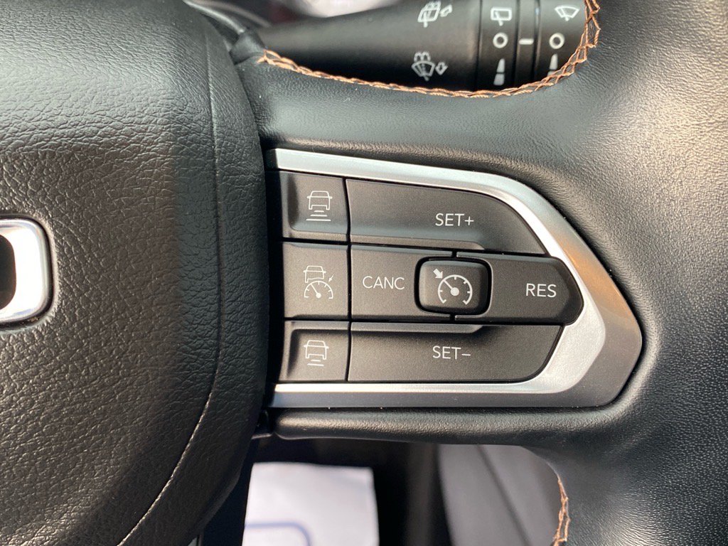 Used 2022 Jeep Compass Limited AWD/4WD image 19