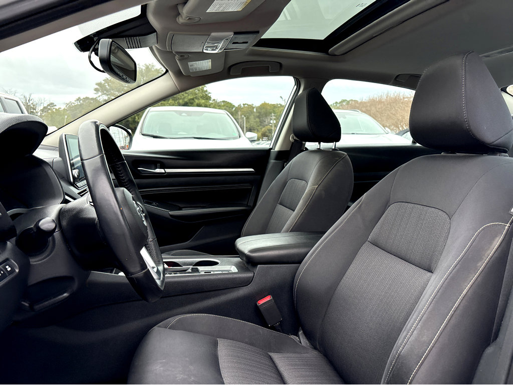 Used 2019 Nissan Altima 2.5 SV image 14