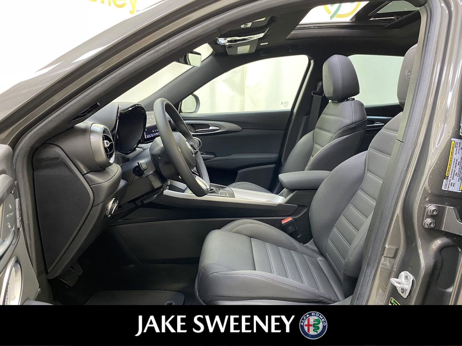 New 2024 Alfa Romeo Tonale Ti image 11