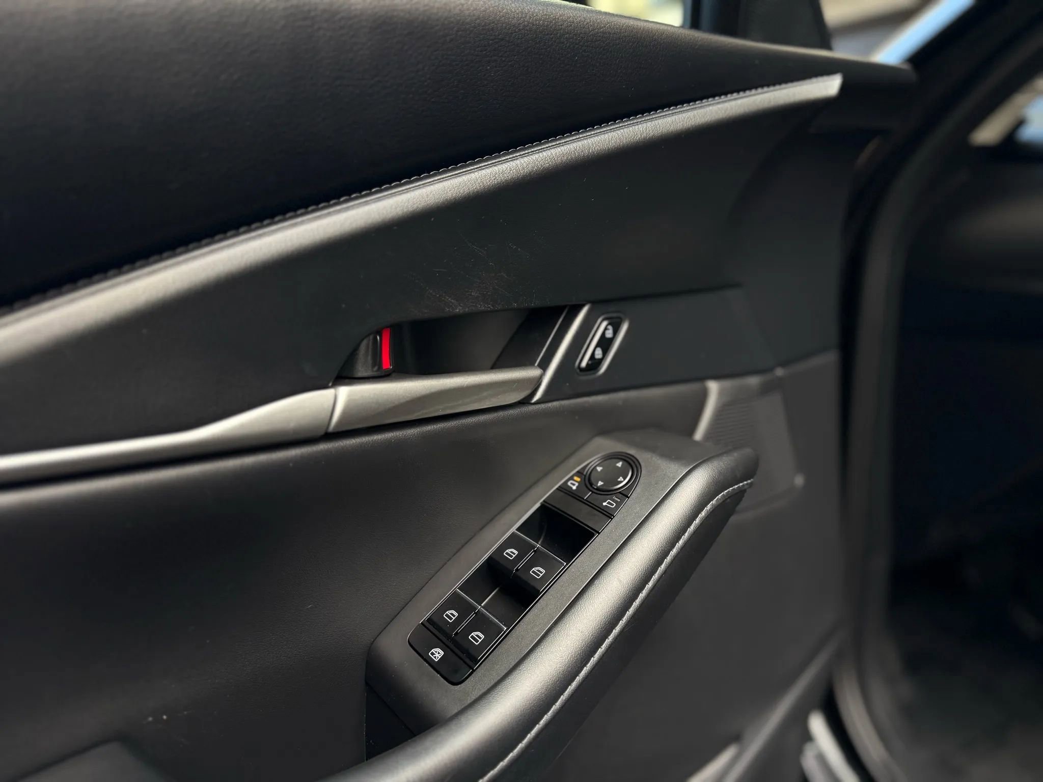 Used 2021 MAZDA CX-30 AWD 2.5 S w/ Select Package image 16