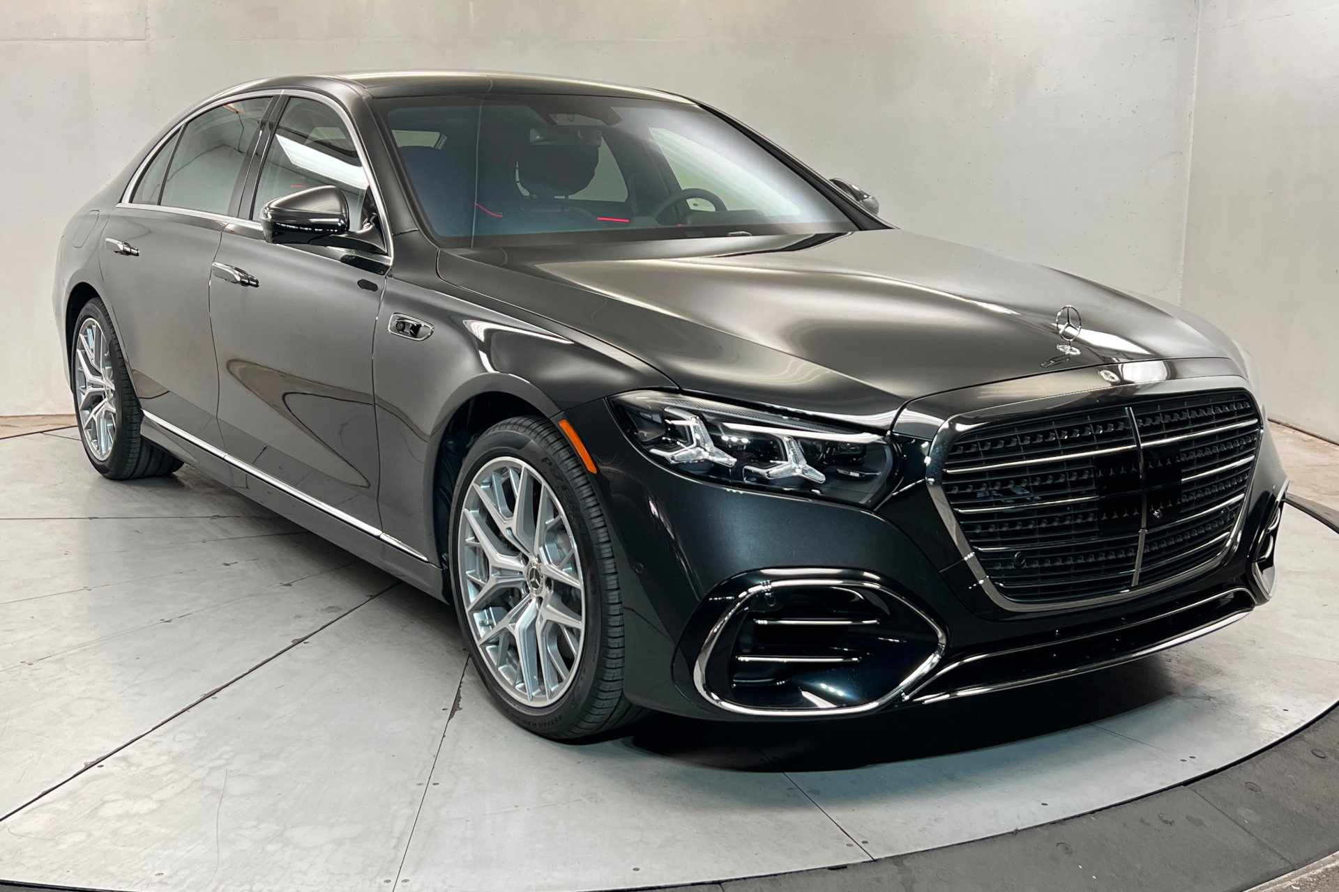 New 2027 Mercedes-Benz S 580 4MATIC Sedan image 7