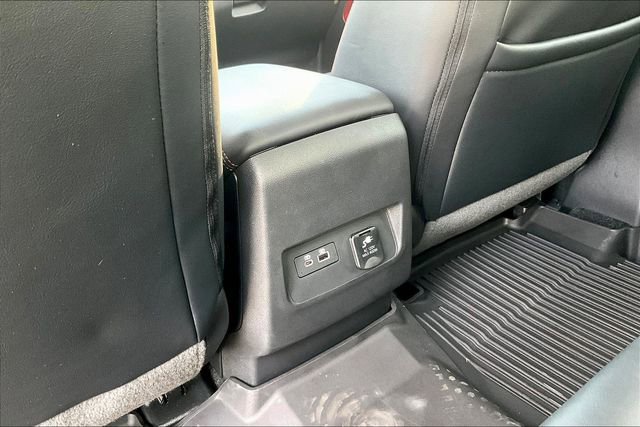Used 2023 Nissan Frontier PRO-4X w/ Pro-4X Premium Package image 11