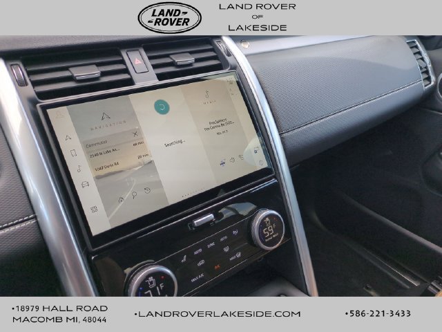 Used 2025 Land Rover Discovery Dynamic SE AWD/4WD image 11