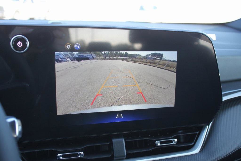 New 2026 Chevrolet Equinox LT image 17