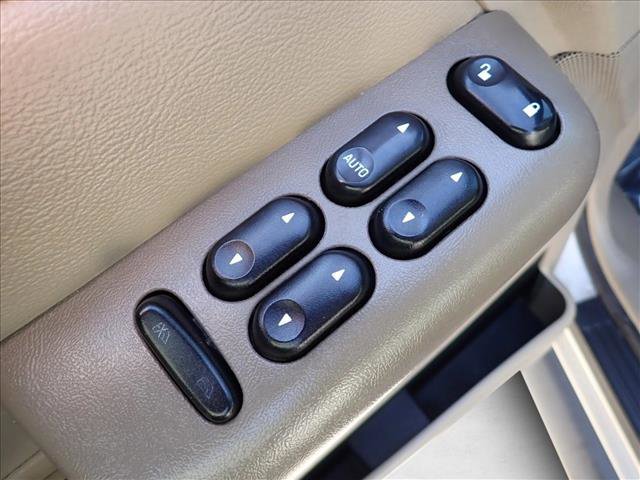 Used 2005 Ford Explorer Sport Trac XLS image 11