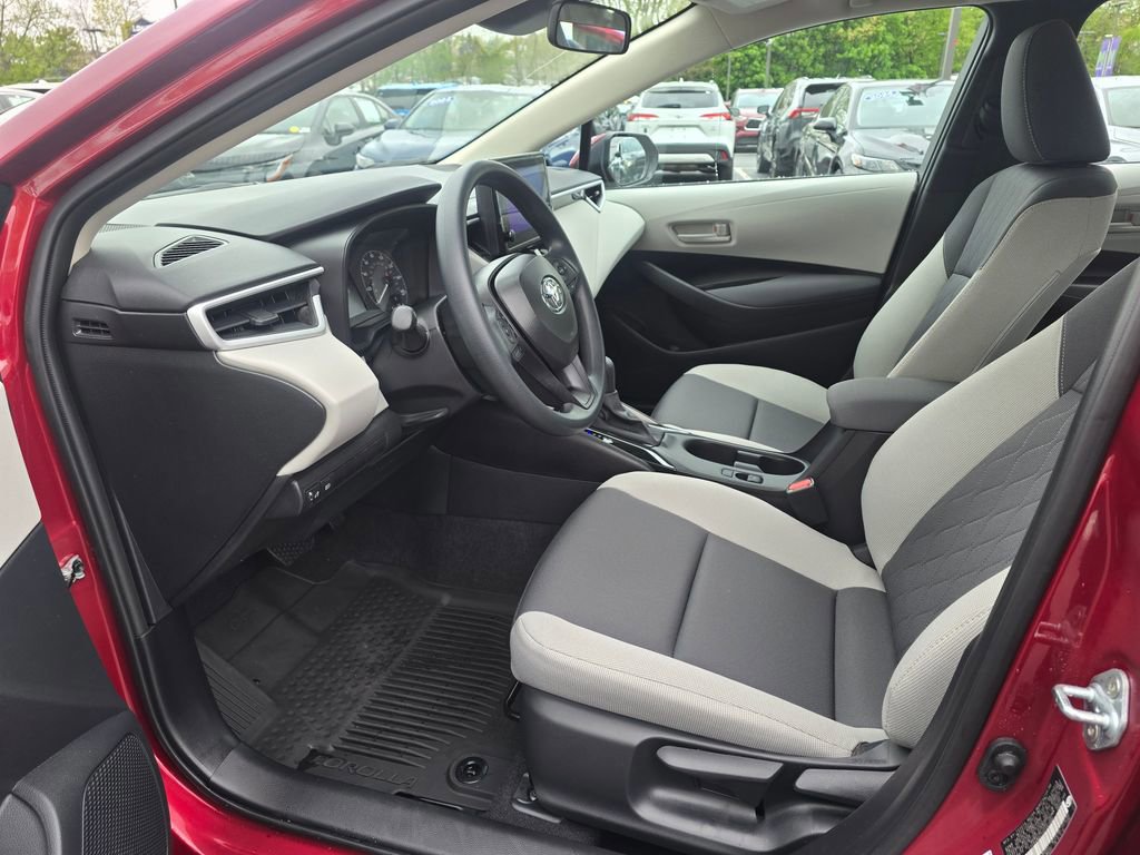 Certified 2025 Toyota Corolla LE FWD image 16