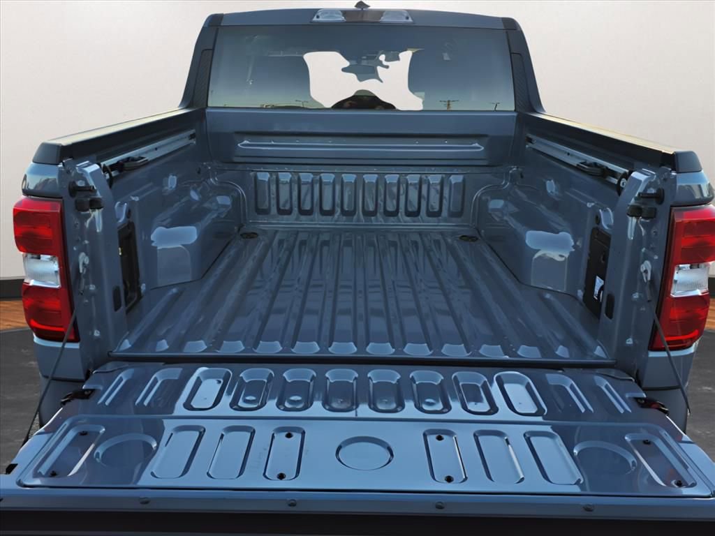 New 2025 Ford Maverick XLT w/ XLT Luxury Package image 23